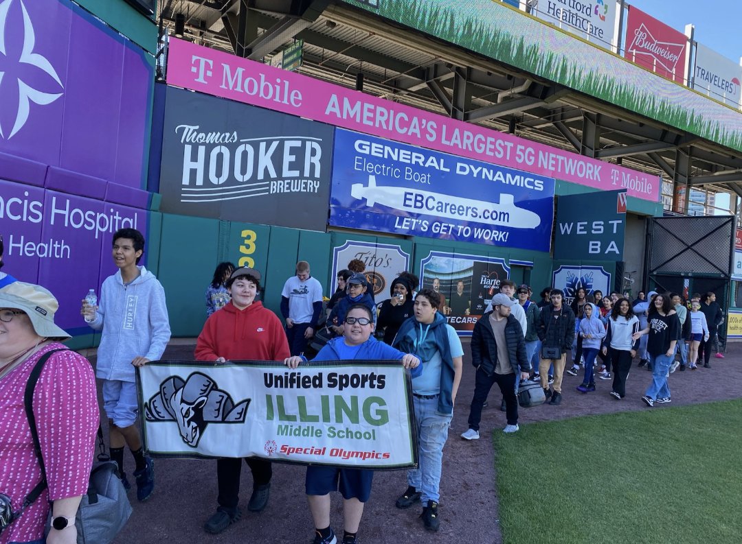 IMSrams's tweet photo. Big shout out to Mrs. Waterman and the Illing Unified sports team as they attend a field trip today at Dunkin Donuts park!  Go Rams Go! https://t.co/MC8jvWnlS5