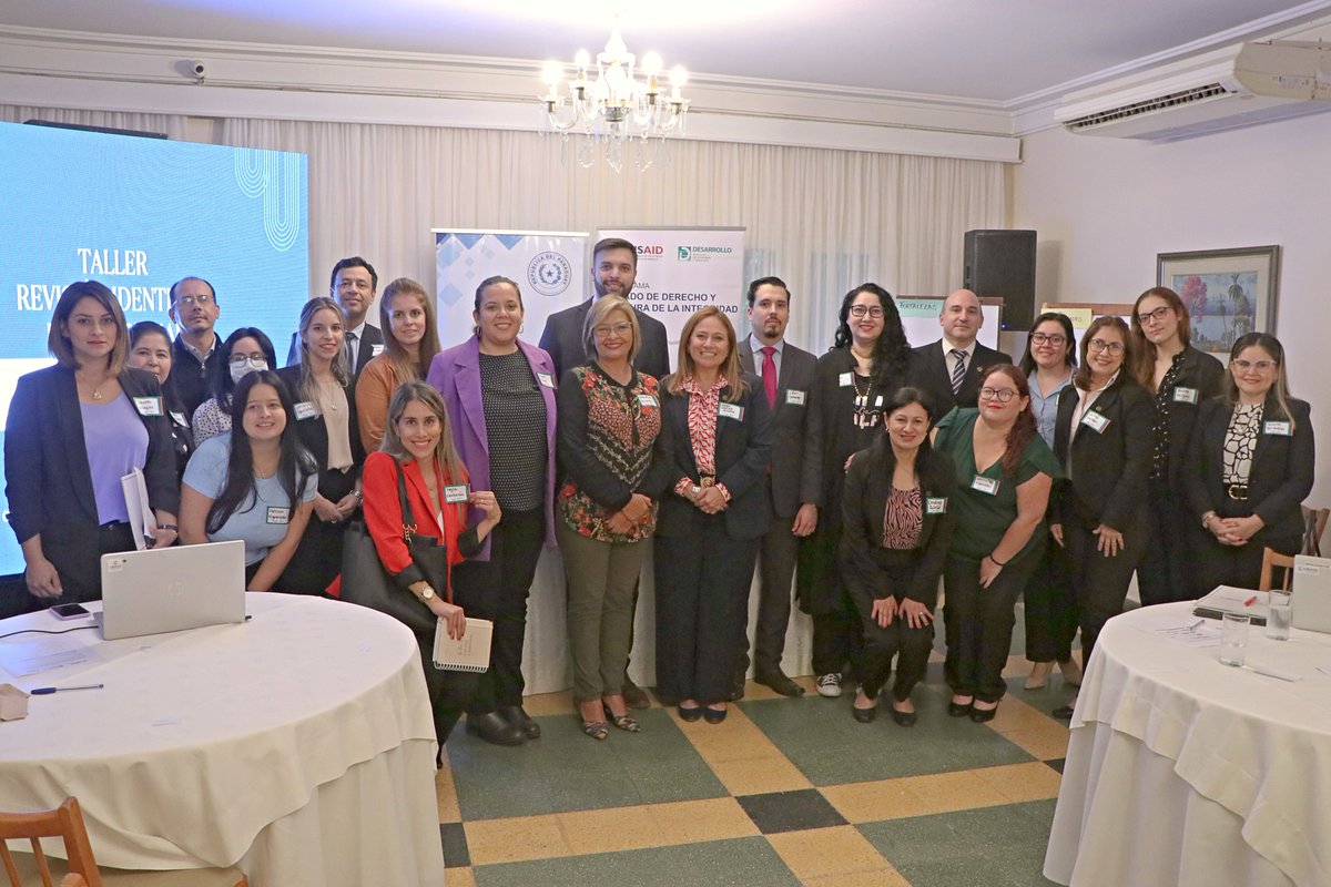 ID_Paraguay's tweet photo. ✍️El Instituto Técnico Superior de la Defensa Pública, dependiente del @MDP_py  realizó un Taller de revisión y actualización de los lineamientos estratégicos e identidad institucional.
➡️El evento contó con apoyo del Programa Estado de Derecho y Cultura de la Integridad. https://t.co/yHqb66pP5i