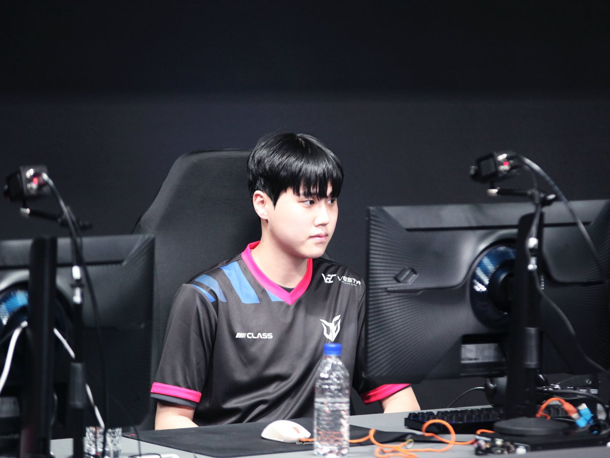 스민📷 tweet media