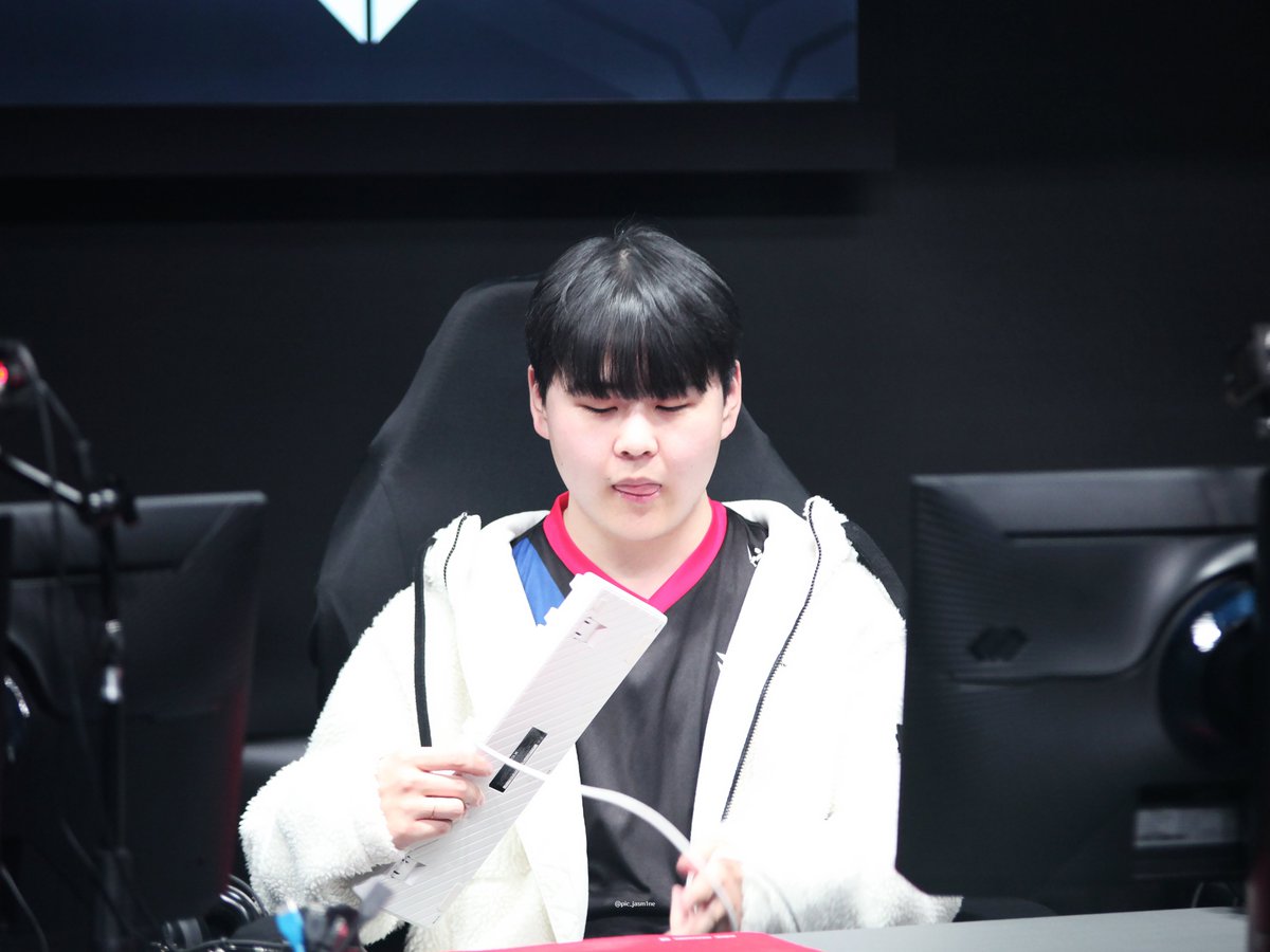 스민📷 tweet media