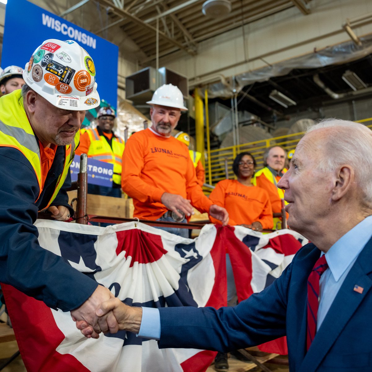 President Biden has helped create more than 15 million jobs, including nearly 800,000 manufacturing jobs. He’s a jobs president 🙌