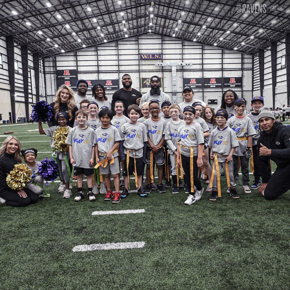 Ravens's tweet photo. Another successful Play 60 clinic at the Castle! 💜 https://t.co/E1kuDwpcs9