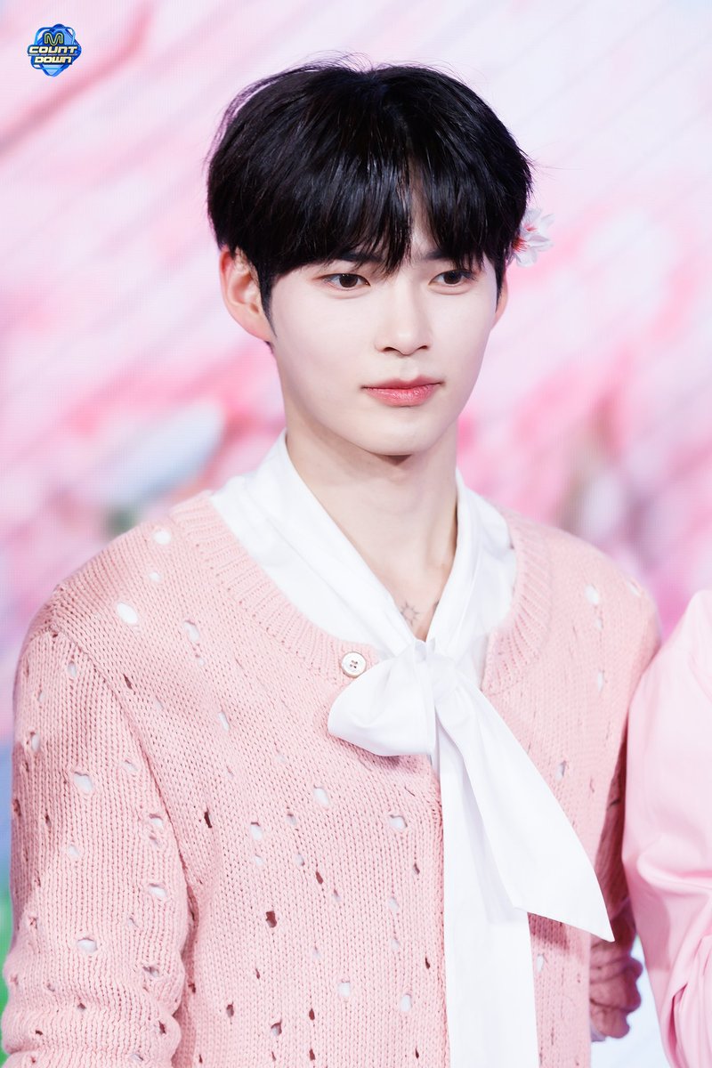 arc_SHB's tweet photo. 아기쉐이미야.. https://t.co/VF9YYRibyf