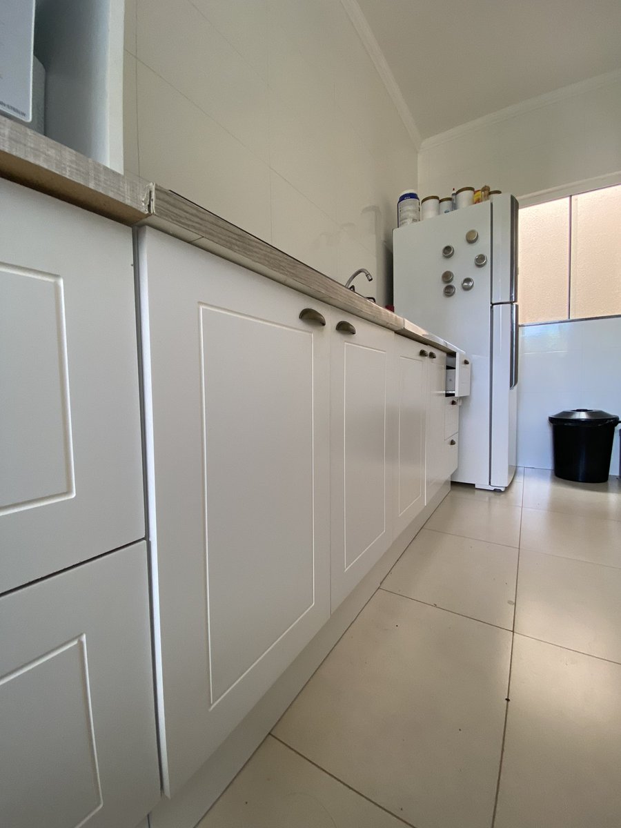 bigpinha's tweet photo. Amigos estou vendendo minha cozinha:
Cozinha Henn modelo Emilly
3 modulos:
Balcão +pia
Balcão p/ cooktop
Torre quente

Excelente estado 
Dobradiças com amortecedor 
18 meses de uso
Pequenas marcas de uso

R$ 1500 à vista ou parcelado cm taxa da maquina https://t.co/KCsdVQ65zR