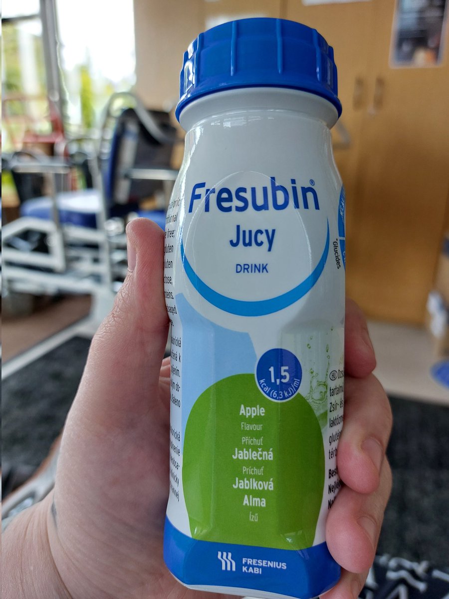 #fresubin apple is actually nice . #cancersucks not much appetite