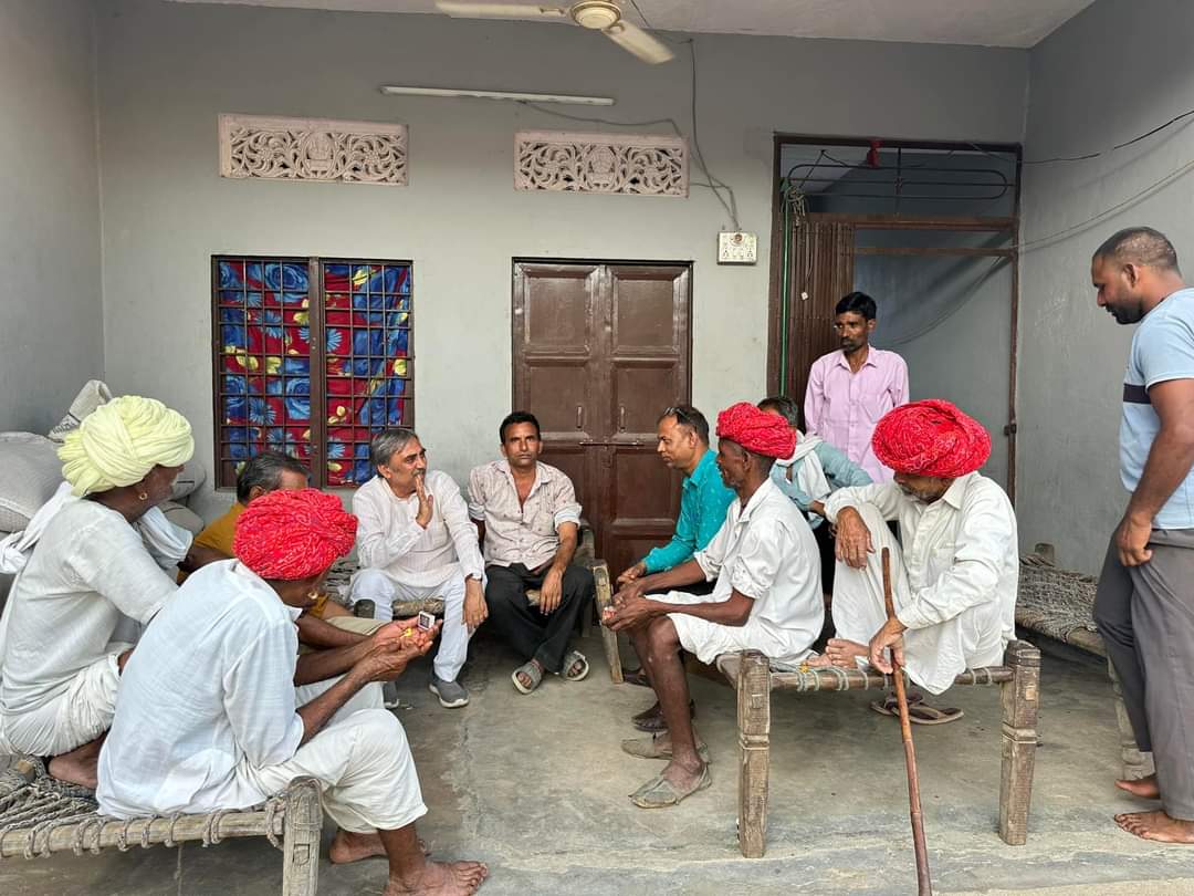 #टोंक_सवाईमाधोपुर_लोकसभा_क्षेत्र के  प्रवास में रहा
#देवली_उनियारा_के #सरोली , #संथली ,#पोल्याडा,#रामथला, #बड़ला  #बीजवाड़ आदि गाँवों में कक्ष मीटिंग ली व सामाजिक संगठन बैठक कर जनसंपर्क किया एवं आगामी चुनाव में #भाजपा के पक्ष में मतदान के लिए कहा
<a href="/DrVikramGurjar/">Prof.Vikram Singh Gurjar(मोदी का परिवार)</a> @CMBhajanlalBJP