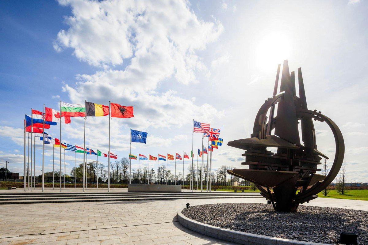 SG @jensstoltenberg, will welcome PM Mark Rutte @minpres of the Netherlands 🇳🇱, PM Mette Frederiksen @Statsmin of #Denmark 🇩🇰 and PM Petr Fiala @P_Fiala of #Czechia 🇨🇿 to #NATO Headquarters. 🎙️ 15:10 – Joint press conference ➡️ bit.ly/3vSpd8G