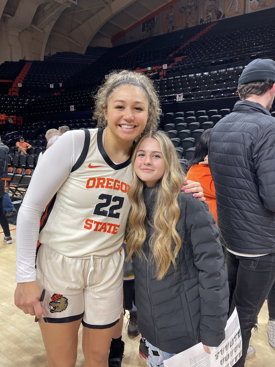 TaylorBailey27's tweet photo. @TaliaVono I have loved watching you play over these last few years. Thank you for your time here and putting your all into it. Your a great leader and someone to look up too, good luck in the future! Thank you Talia! https://t.co/O6qnELPRQV