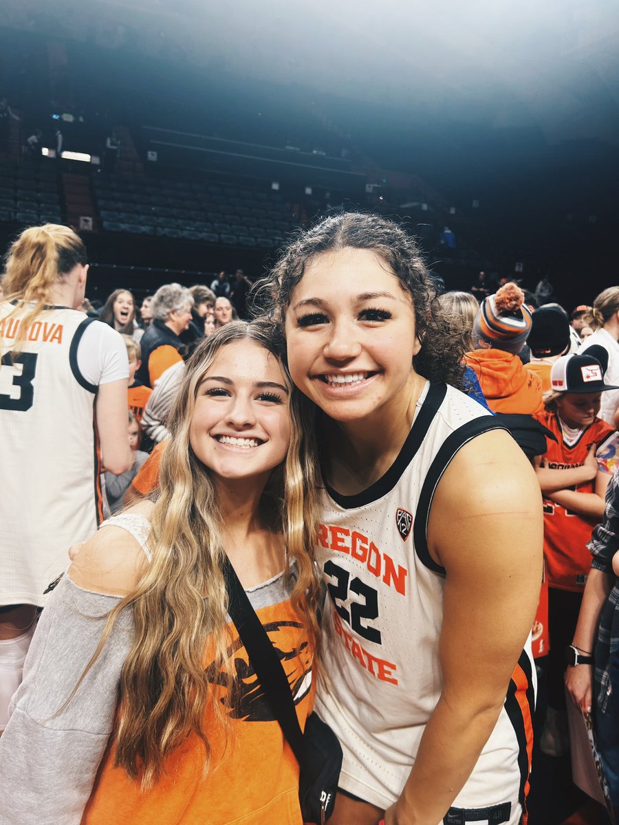 TaylorBailey27's tweet photo. @TaliaVono I have loved watching you play over these last few years. Thank you for your time here and putting your all into it. Your a great leader and someone to look up too, good luck in the future! Thank you Talia! https://t.co/O6qnELPRQV