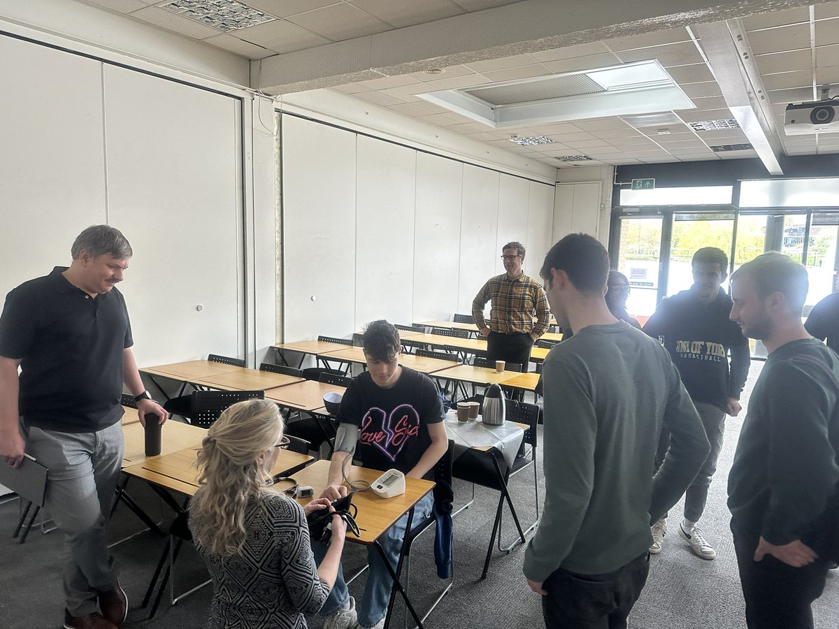 Great session this morning <a href="/UoY_PET/">UoY School of Physics, Engineering and Technology</a> <a href="/UniOfYork/">University of York</a> in the Dept of physics - here’s Dawn Penfold explaining the mysteries of pulse oximetry…..
<a href="/WRIPAinfo/">White Rose Industrial Physics Academy</a> <a href="/HNYPartnership/">Humber & North Yorkshire Health & Care Partnership</a> <a href="/HaxbyTraining/">Haxby Group Training</a>