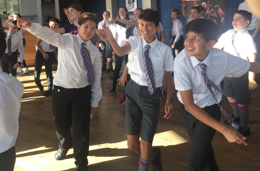 cssf_uk's tweet photo. Every year, we run thrilling standalone workshops with thousands of young people in primary, secondary and SEND schools across the country. 🎭 

Find out how your students could benefit from these sessions: https://t.co/NdH7FzpK4G https://t.co/H268ILjQDn