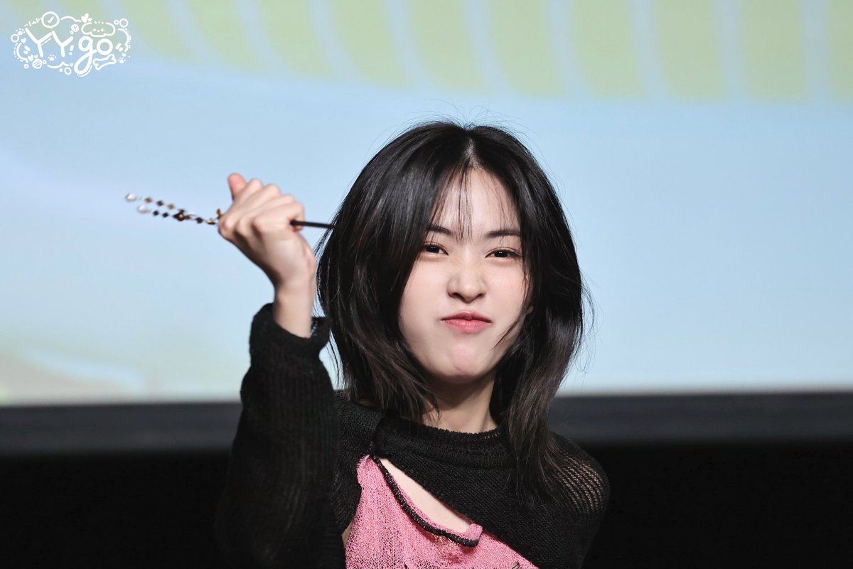 YY_GO_'s tweet photo. 🍬HAPPY RYUJIN���S DAY🍬

#있지 #ITZY
#류진 #RYUJIN 
#AprilPrincessRYUJINDay https://t.co/lKH90cWNMT