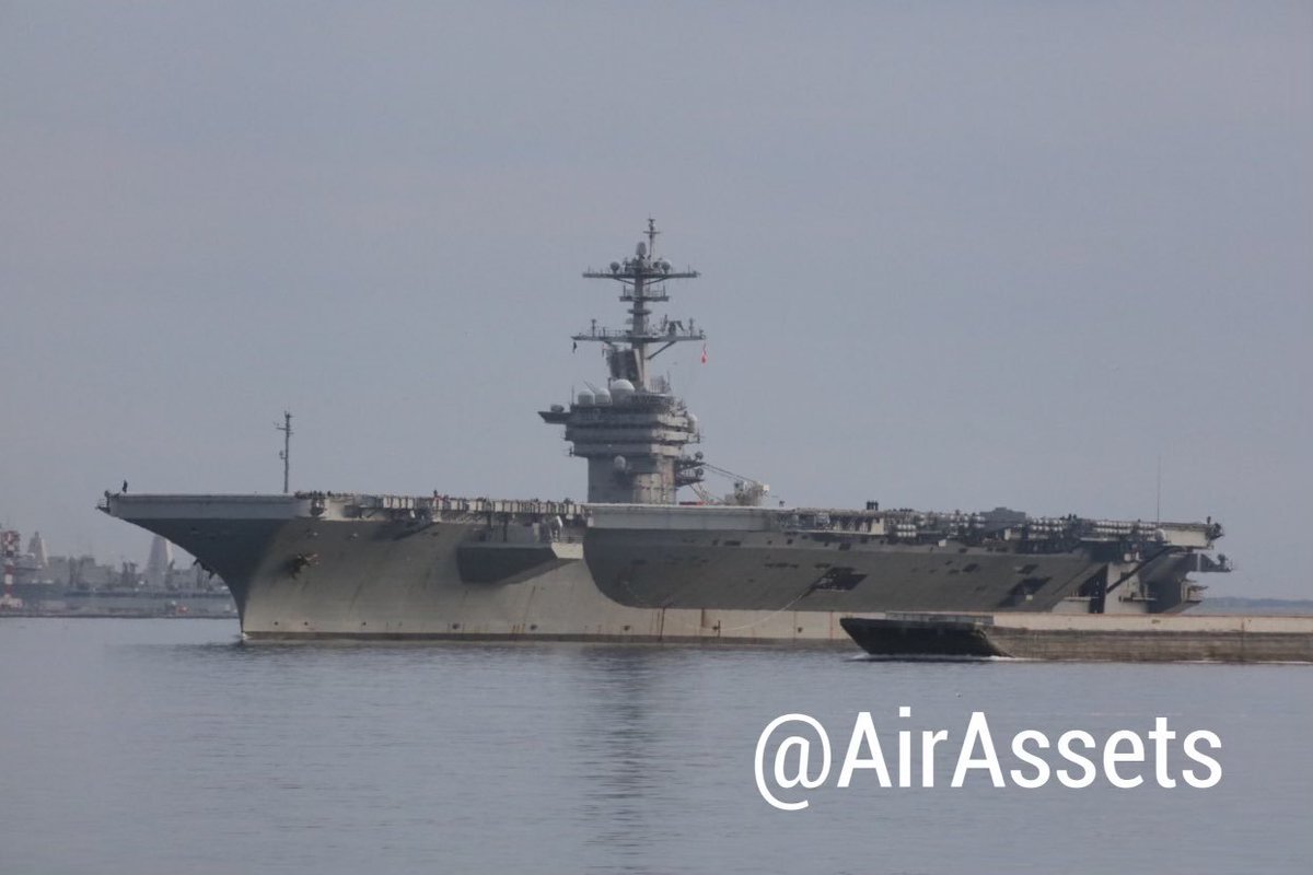 The USS George Washington (CVN73) a Nimitz class nuclear aircraft carrier was supposed to leave Thursday and make her way toward Mayport but had an engineering casualty and that date has been altered. Supposed generator problem. #cvn73 #ussgeorgewashington #nimitzclass #carrier