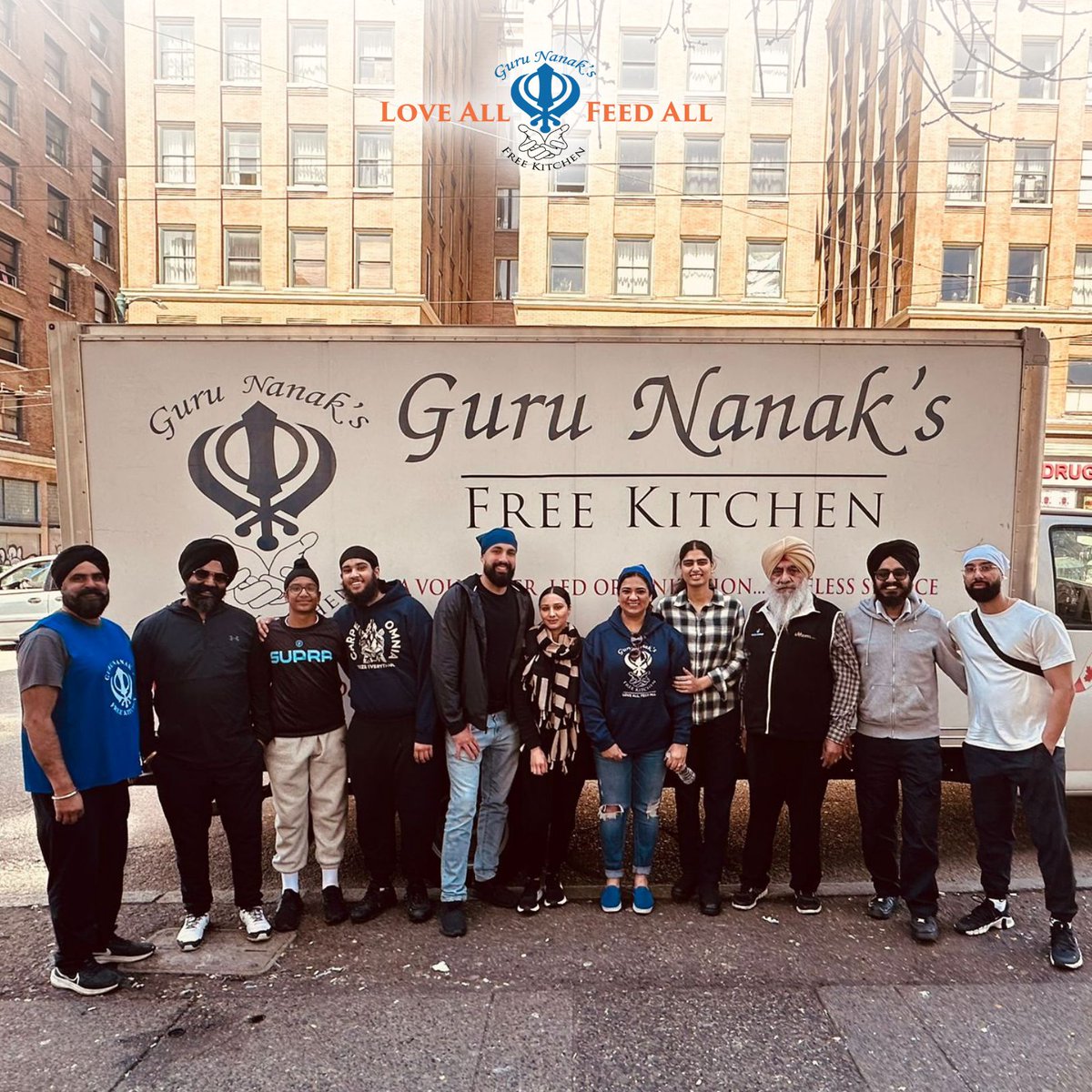 Weekly weekend #langar #seva from April 13th & 14th. Downtown Eastside Langar Seva sponsored by the Minhas Family & @SurreyGurdwara.

Volunteer at gnfk.org

#gnfkCanada #gnfkvancouver #gurunanak #gurunanakdevji #downtowneastside #downtownvancouver #loveallfeedall