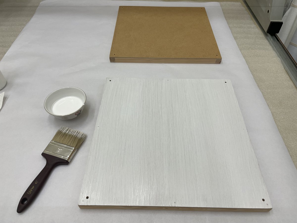 TateResearch's tweet image. #GREENART project update: as part of our case study phase @Tate #conservators and #scientists are developing interim mock-ups that will approximate #paintings by Bridget Riley to explore @ProjectGreenart materials and refine treatment methodologies. 👩‍🔬🎨

tate.org.uk/about-us/proje…