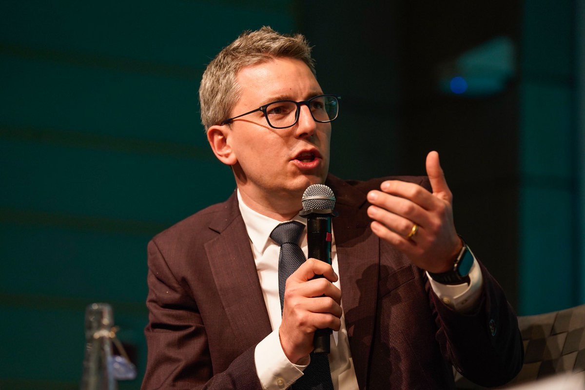 Sven Clement tweet media