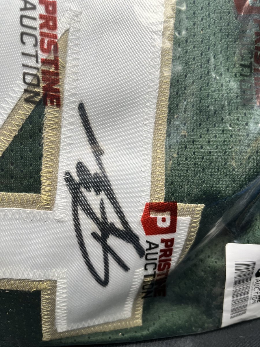 stackcitycards's tweet photo. Next week I will be auctioning off an item on Twitter, all proceeds will go to @MrFriThe13th and his recovery.  

This is that item. 

Giannis Antetokounmpo JSA Certified Autographed Jersey.

More details will be dropped soon.  Let’s help somebody from the #hobbyfamily.  @eshecker @IamDefness45 @MrKdub