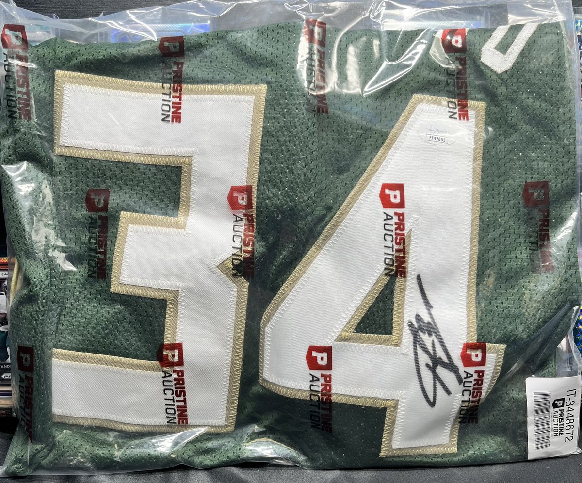 stackcitycards's tweet photo. Next week I will be auctioning off an item on Twitter, all proceeds will go to @MrFriThe13th and his recovery.  

This is that item. 

Giannis Antetokounmpo JSA Certified Autographed Jersey.

More details will be dropped soon.  Let’s help somebody from the #hobbyfamily.  @eshecker @IamDefness45 @MrKdub