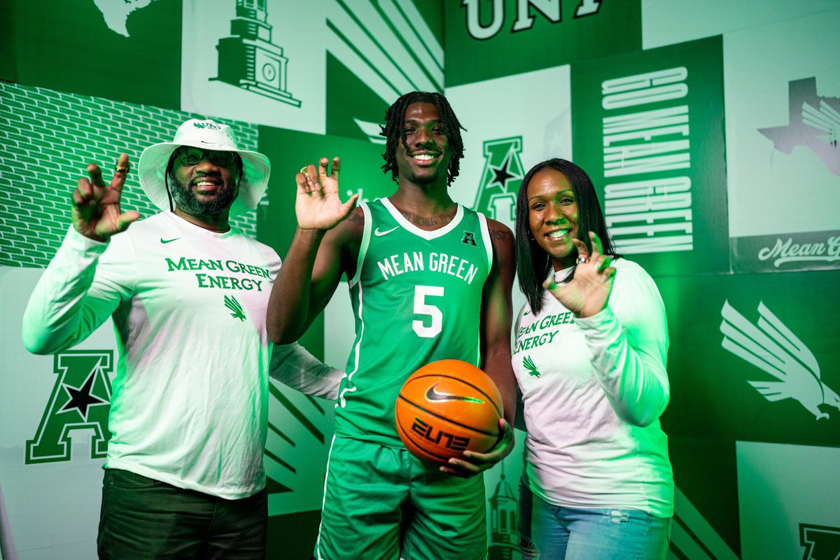 Coozies Corner Podcast tweet media