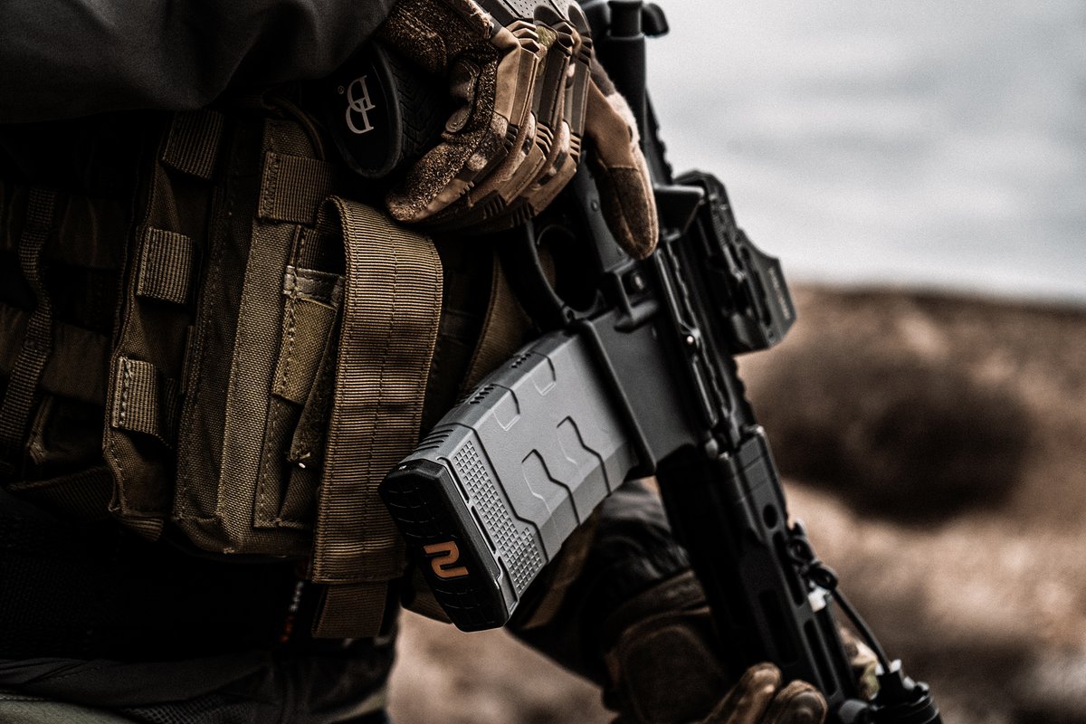 Amend2 Magazines tweet media