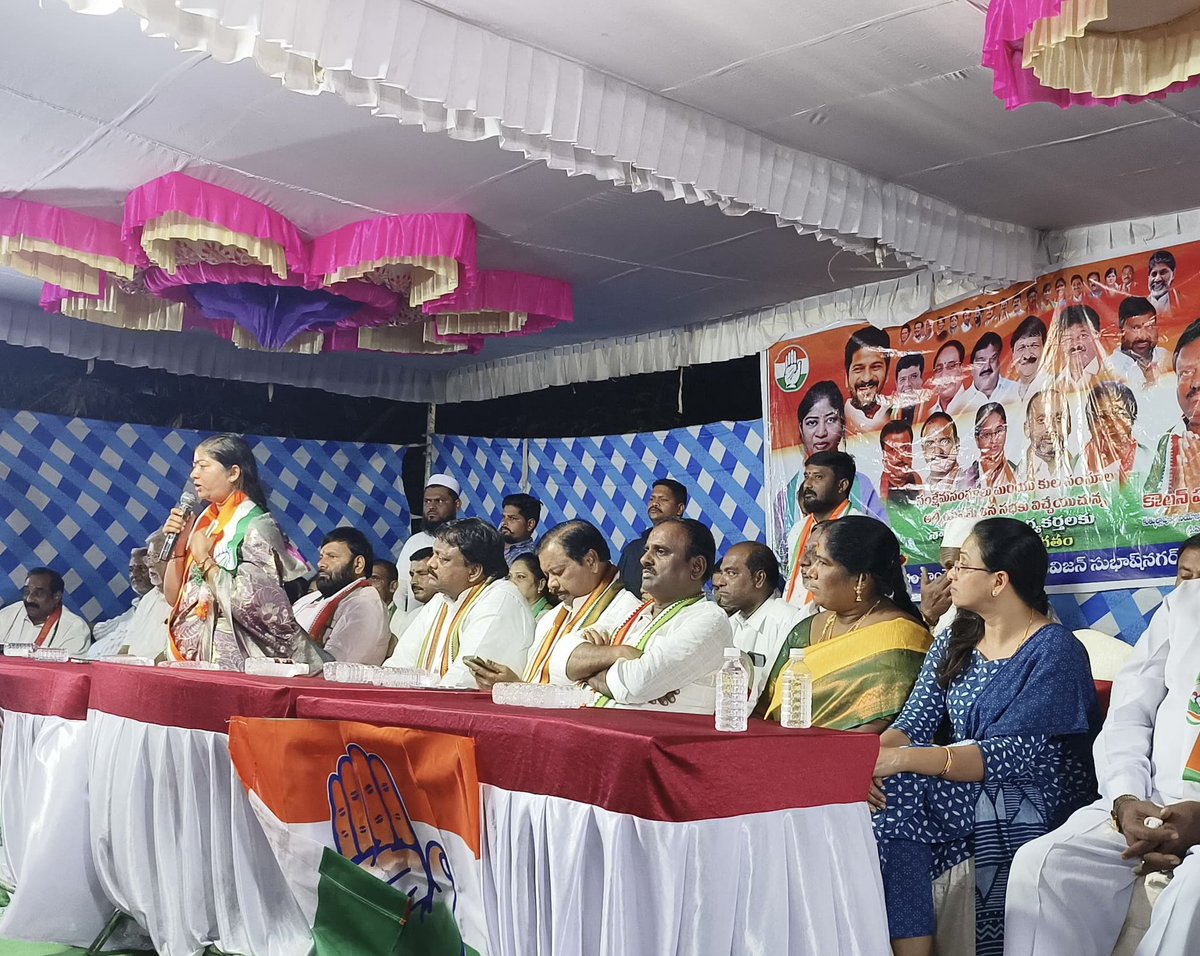 #Malkajgiri #LokSabha 
 election campaign in #Subashnagar #Quthbullapur  🔥 

Congress flag will fly high in #Malkajgiri  🔥 

#Malkajgiri  is  ready to elect 
@patnamsuneetha garu for  progress, unity, and a brighter future

#LokSabaElection2024
@INCTelangana @RahulGandhi…