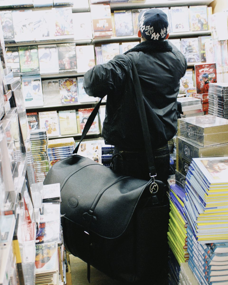 Mokovel_SC's tweet photo. « EXTRAORDINARY GRAAL BAG FOR AN ORDINARY LIFESTYLE »

____

Photo @ruben.mokoveli https://t.co/EGW9bLsmbj