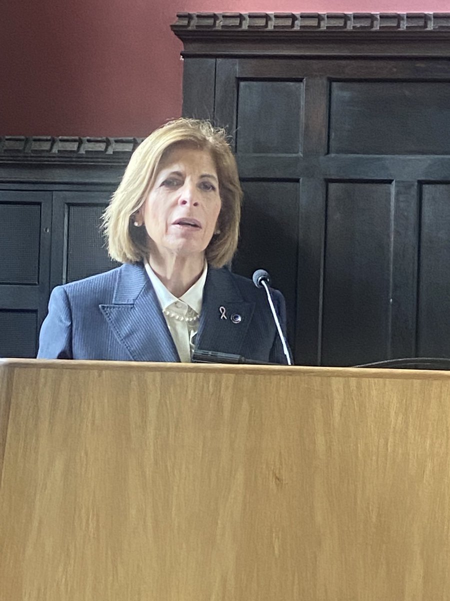 Stella Kyriakides, Europe’s Commissioner for Health and Food Safety, talks about her own experiences with breast cancer. She describes Europe’s cancer plan as an opportunity to improve equity of care across the continent.