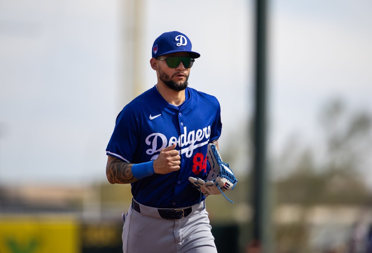 Dodgers vs. Padres: Pelotazo a Andy Pages calienta los ánimos en la MLB 2025
