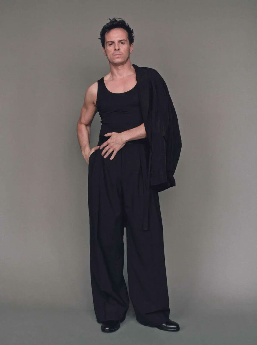 f_otografy's tweet photo. #AndrewScott stars in an all-black fashion spread for the April 14th, 2024 issue of #TheSundayTimesStyle.

---> https://t.co/sGrIOA6TD3

#Ripley #Fashion #Mensfashion #Menswear #Style https://t.co/Soq3XvnMsR