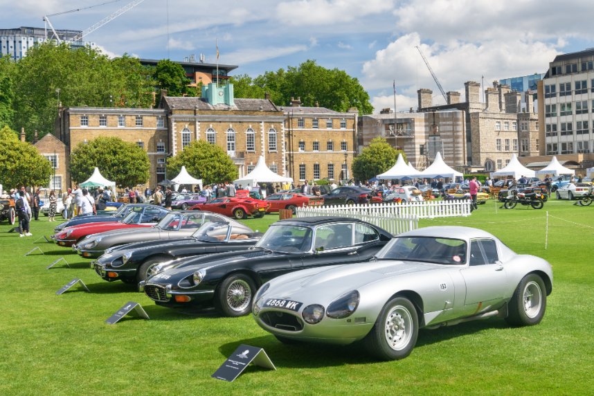 We are delighted to announce a special new feature – presented by Jaguar – that will showcase one of Britain's greatest automotive treasures, the Jaguar E-type. Learn more: londonconcours.co.uk/2024/04/16/lon…