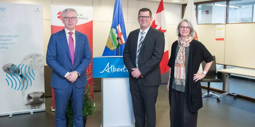 Simpson Centre at #UCalgary launches program to increase adoption of digital technologies in Alberta agriculture bit.ly/3VUPgGL