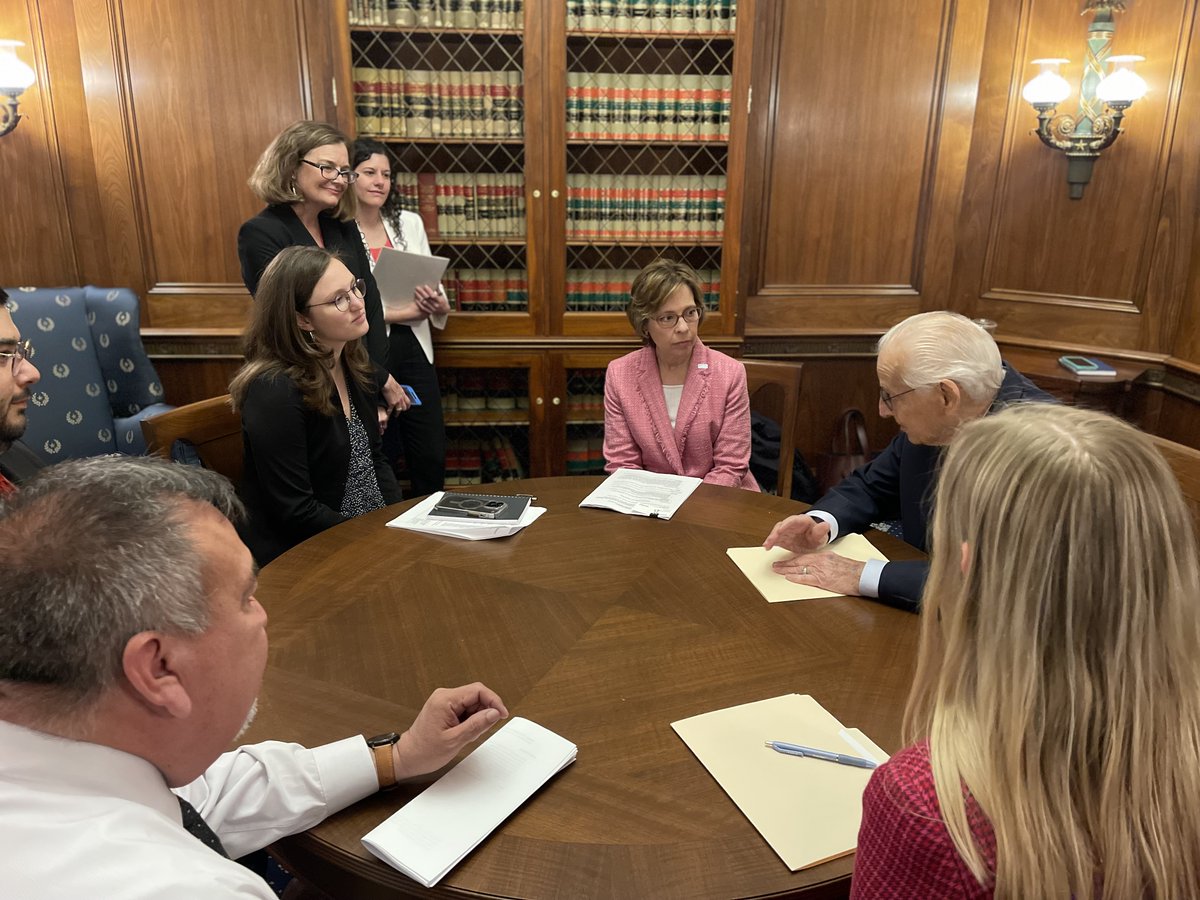 EmilyRDowsett's tweet image. 📢@MGMA is on Capitol Hill today, urging Congress to #StopLabCuts by passing the Saving Access to Laboratory Services Act #SALSA! If enacted, this legislation would protect patient access to testing, critical clinical laboratory infrastructure, &amp;amp; innovation in tomorrow’s…