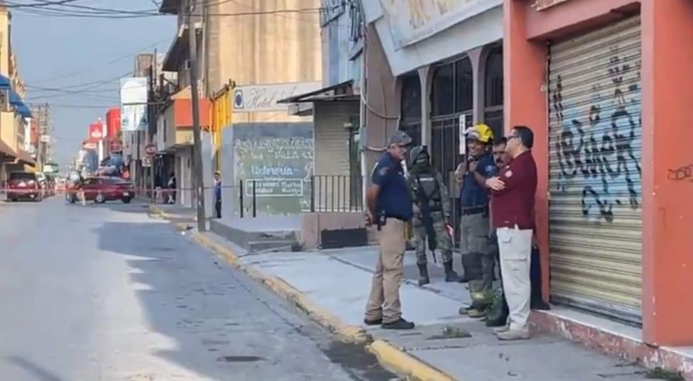 #REYNOSA HACE UNAS HORAS LOCALIZARON UN ARTEFACTO EXPLOSIVO EN LA PREPARATORIA JOSÉ DE ESCANDÓN, TODO APUNTA QUÉ SÉ TRATA DE UNA GRANADA. ELEMENTOS DE PROTECCIÓN CIVIL Y BOMBEROS, SEDENA Y GUARDIA ESTATAL ATENDIERON LA PELIGROSA SITUACIÓN AUTORIDADES RELAIZAN INDAGATORIAS…