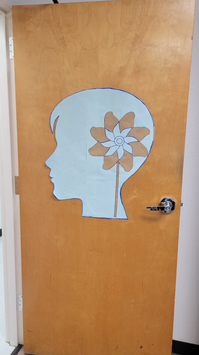 Our staff did an outstanding job decorating their doors in honor of National Child Abuse Prevention Month. 💙 

#ChildAbuseAwarenessMonth #childabusepreventionmonth #WeAreTheirVoice #BuildingTogether