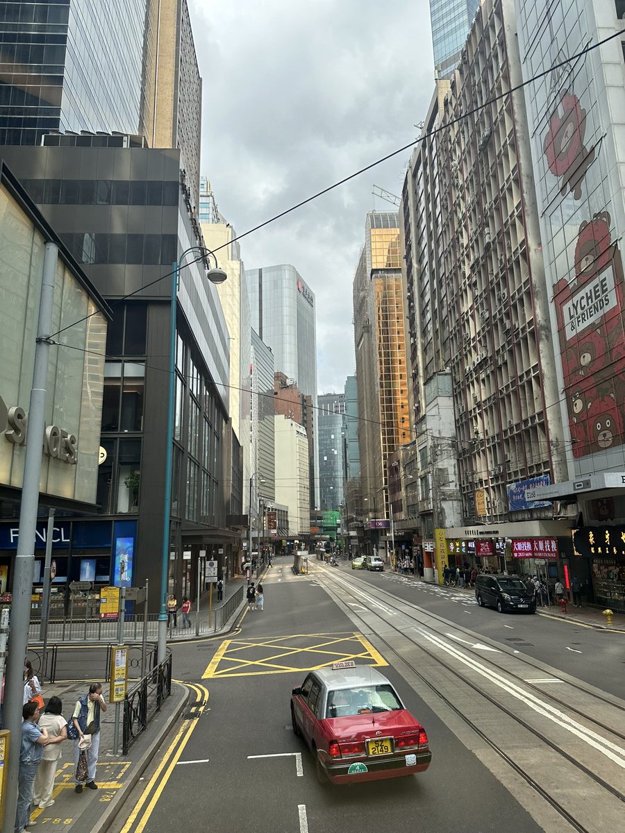 มาค่ะๆ รีวิวทริปเที่ยวคนเดียว 
ฮ่องกง 7 วัน 6 คืน 🇭🇰
แบบไม่ไปดิสนี่ ไม่ชอปปิ้ง ไม่เที่ยวเมืองอื่น
ประกอบการตัดสินใจสำหรับคนวางแพลนจะไปในอนาคต