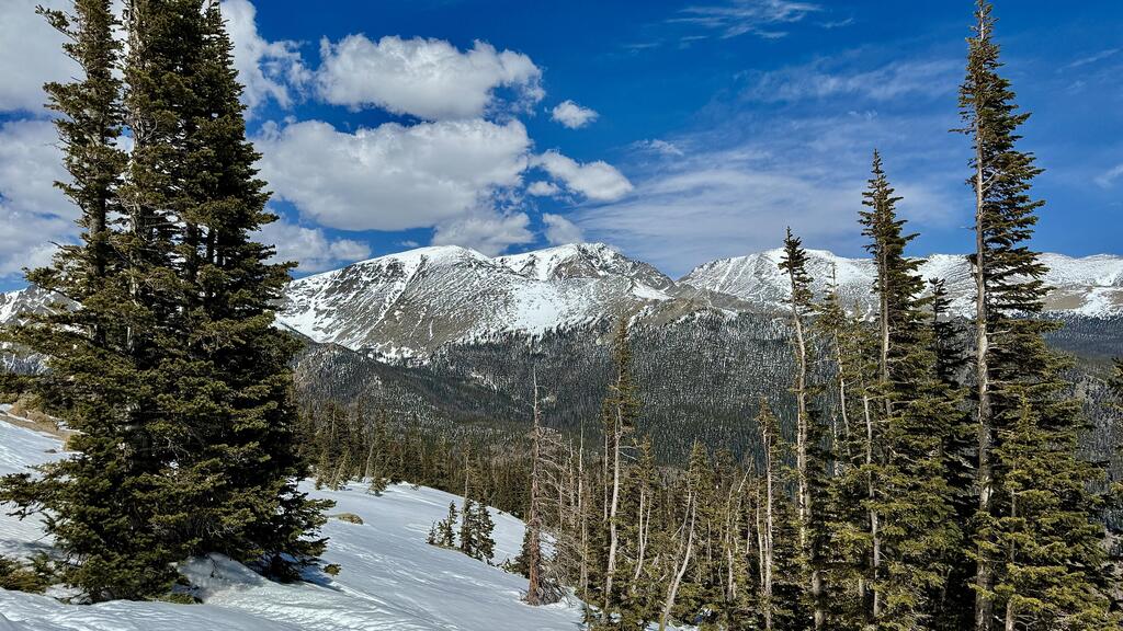 Enjoy #OurEarthPorn! (Steal This Hashtag for your own and join the community of Nature Addicts! ) Rocky Mountain NP 🇺🇸 (oc). 5712x3213 Photo Credit: Happydaytoyou1 .