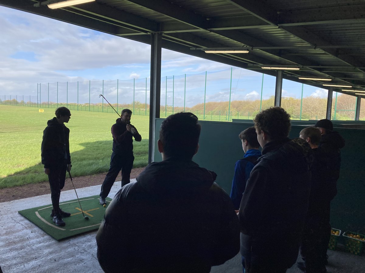 Take a look at the first session of our #PLKicks Golf Academy! ⛳️ In partnership with Apeiron Golf, our participants will be taking part in a six week programme, offering free golf sessions to young people to help them learn new skills. 🏌️💙