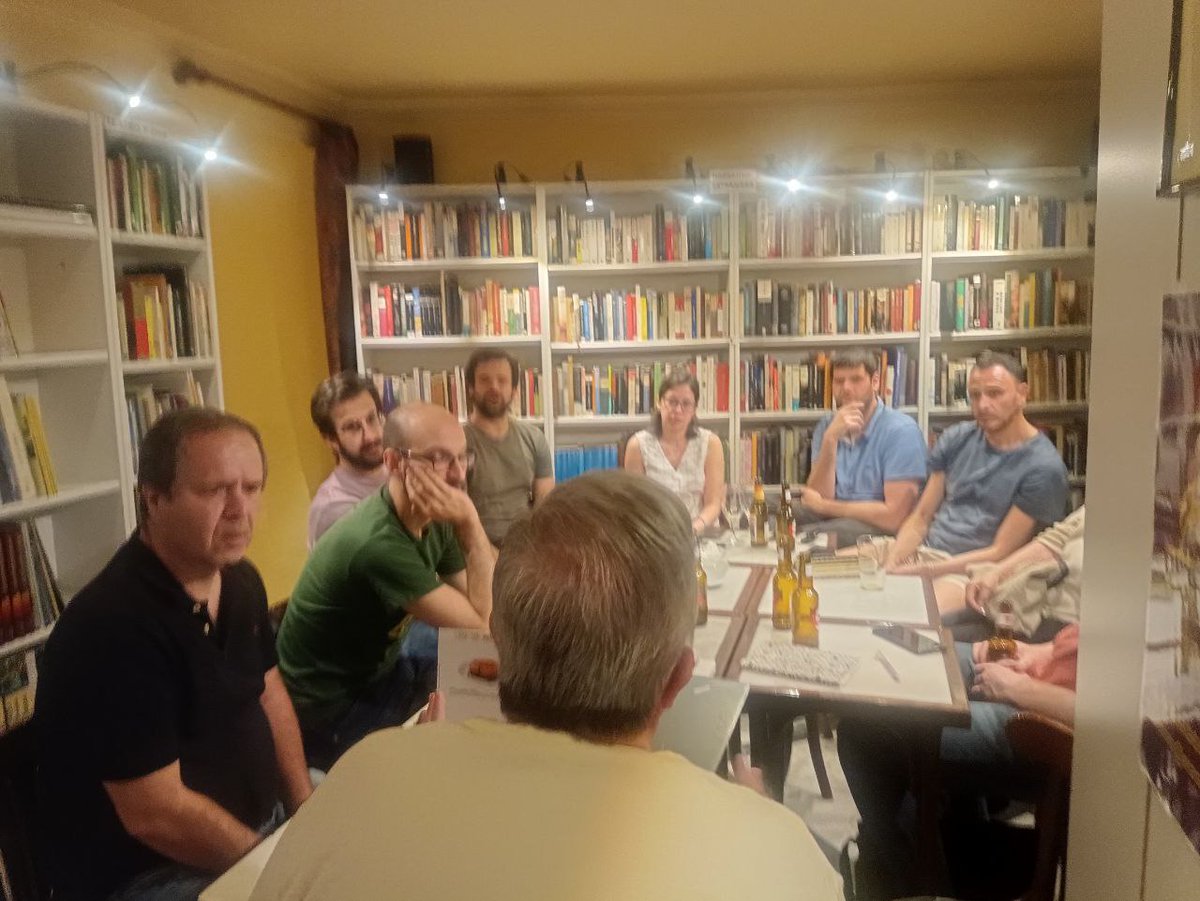Preparando la próxima programación con nuevos actos y encuentros municipalistas. 

¿Te gustaría participar en Madrid a Debate? 

¡No dudes en escribirnos!