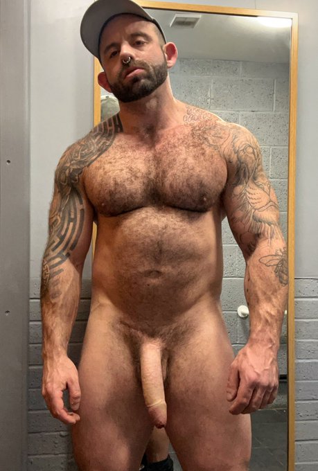 Watch Bull Barrett 🇬🇧💪🏻's leaked NSFW photo on TwXstars