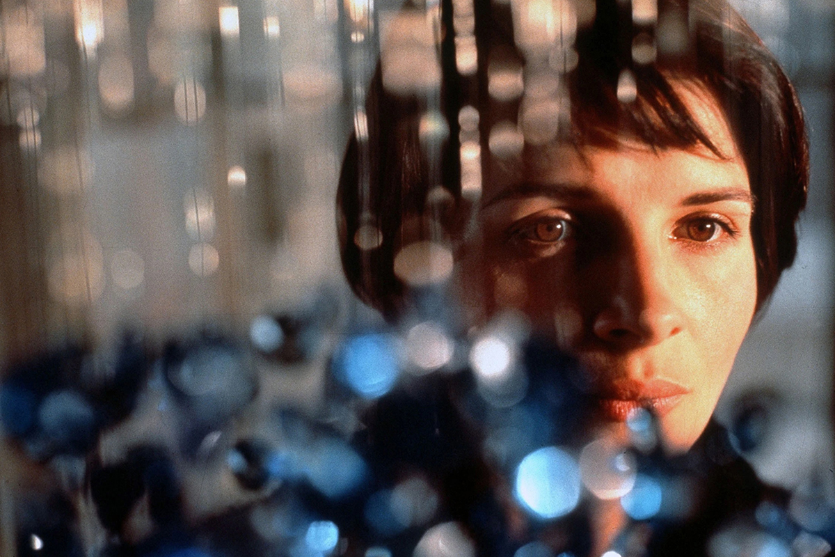 ifecosse's tweet photo. Krzysztof Kieslowski's celebrated trilogy #ThreeColours Blue, White &amp; Red is a landmark of world cinema. Book your pass for the three films and create your own blue, white and red picture book with the illustrator @kasiatwits!

3 and 4 May at @ifecosse
🎟️ https://t.co/cG476M6YHy https://t.co/LBR0ZGwaZp