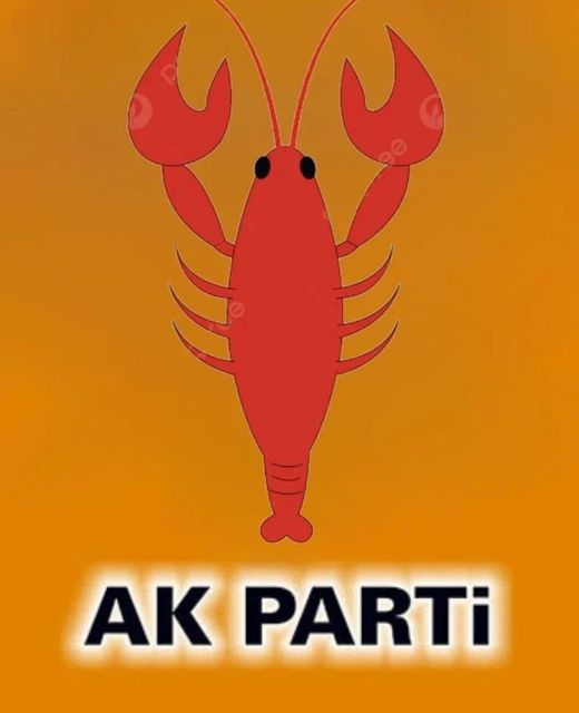 Istakoz da Rakı ile iyi gider beeeee.🦞

#ŞebnemBursalı 
Cumhurbaşkanlığı Kabinesi 
#ÇöküşDönemi