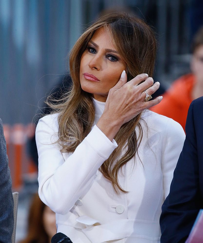 TrumpGirlOnFire's tweet photo. 🌸Our Fabulous 45th First Lady Melania Trump

Kind, Compassionate, Highly Intelligent, Patriotic, a Great Mother and Strong & Loving Support for the Greatest President ever !
 #Trump2024 🇺🇸♥️ Donald Trump

#TrumpGirlOnFire 🔥 #MelaniaTrump