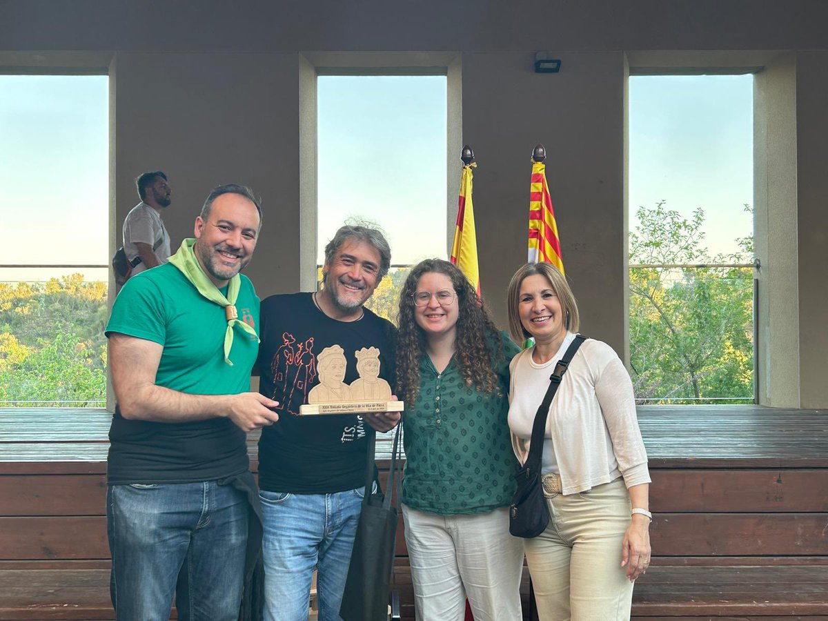 Gegants DIC DUC FAC (@gdicducfac) on Twitter photo Primera sortida a Piera!💫
Dissabte vam celebrar la primera diada fora de Vallbona a casa dels <a href="/gegantsdepiera/">Gegants de Piera</a>
Va ser tot un honor compartir la sortida amb els <a href="/mistantet/">Gegants de Maials</a> i els #gegantsdesantvicencssemontalnet
#gegants #gegantsdevallbona #dicducfacgegants #gegantsdecatalunya Primera sortida a Piera!💫
Dissabte vam celebrar la primera diada fora de Vallbona a casa dels <a href="/gegantsdepiera/">Gegants de Piera</a>
Va ser tot un honor compartir la sortida amb els <a href="/mistantet/">Gegants de Maials</a> i els #gegantsdesantvicencssemontalnet
#gegants #gegantsdevallbona #dicducfacgegants #gegantsdecatalunya