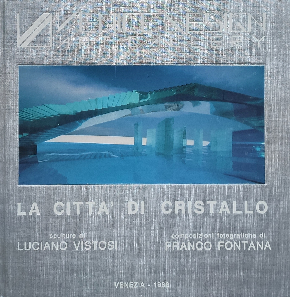 alberto_sanavia's tweet photo. #14maggio 2010, #Venezia: muore il designer Luciano #Vistosi. Imparò a lavorare il vetro nella fornace di famiglia, fondando nel 1952 la nuova Vetreria Vistosi. Come “scultore” del vetro, sperimentò nuove tecniche di lavorazione, oltre al vetro soffiato https://t.co/QIivqj0fef