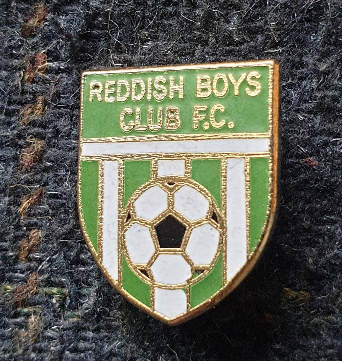 Latest Badge - Reddish Boys Club F.C
@nonleaguebadges 
@GMNonLeague 
@NonLeagueCrowd 
@ASNLPB