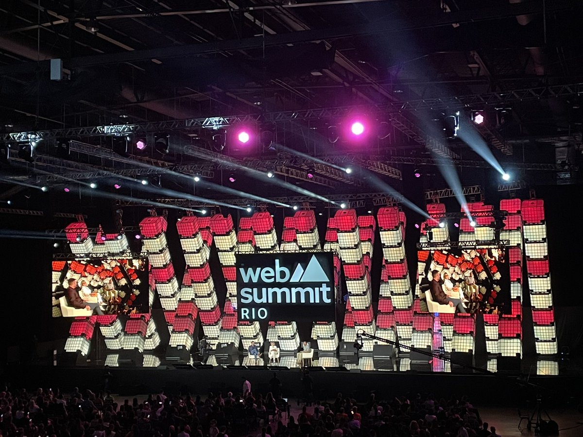 MKT0711's tweet photo. #Marketing in 2025 - “we have to go back to the basics to build an outstanding immersive brand” - @wmccannbrasil ‘s Renata Bokel  @WebSummitRio https://t.co/CXR5iQe557