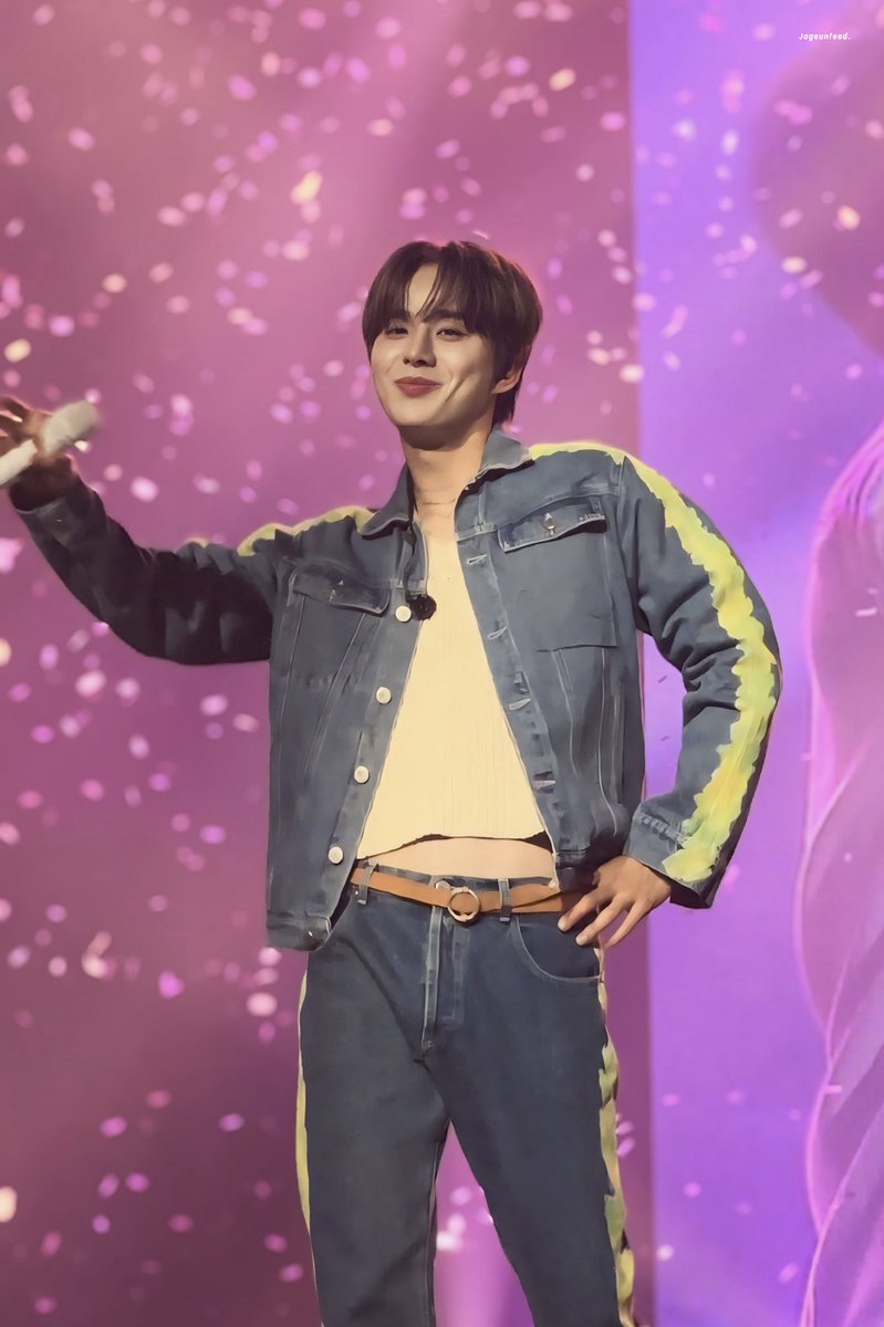 jageunfeed's tweet photo. 230624 DJJ Fancon in Manila

#정우 #JUNGWOO #DOJAEJUNG #도재정 #NCT #엔시티 
#NCTDoJaeJung_Manila #DJJ_PerfumesManila #1YearWithDOJAEJUNG #DOJAEJUNG_1st_Anniversary https://t.co/7yrDIrkh8f