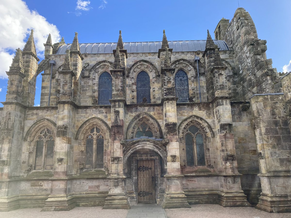 A blue sky makes all the difference! <a href="/VisitScotland/">VisitScotland</a> #ScotlandIsCalling