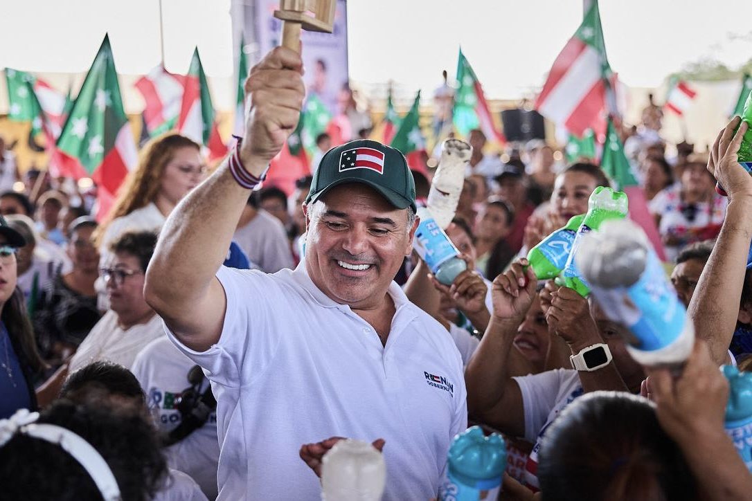 RenanBarrera's tweet photo. Cuando me preguntan qué es lo que más disfruto de la campaña... ¡Feliz martes! 
#UnidosGanaYucatán https://t.co/qNGCO7wjgO
