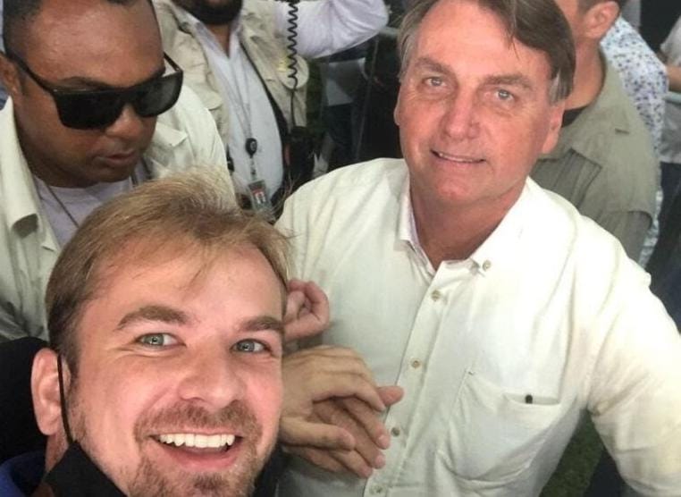pesquisas_elige's tweet photo. 🚨LEIAM COM ATENÇÃO: Marlon Neuber (PL-SC), ex-prefeito de Itapoá, foi condenado a 18 anos de prisão pelos crimes de corrupção ativa e organização criminosa. Além dele, desde 2023, Adriano Poffo e mais 17 prefeitos de Santa Catarina também foram presos por corrupção. TODOS OS PREFEITOS PRESOS SÃO APOIADORES DE JAIR MESSIAS BOLSONARO (PL)!🇧🇷👍

🗞️@nsctvoficial